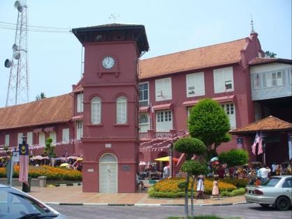 MALACCA El centro histórico de Malaca o Melaka fue declarado Patrimonio de la Humanidad en 2008, es una perfecta fusión de estilos arquitectónicos coloniales del legado portugués y holandés, junto