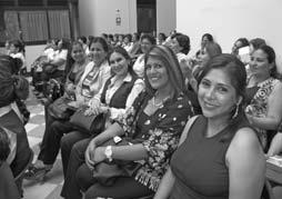 Luego se llevó a cabo la imposición de la banda a la Madre Judicial 2018, señora Mariela Jiménez Díaz del Juzgado Civil de Paita, quien recibió presentes por parte del Comité de Damas y del Sub Cafae.