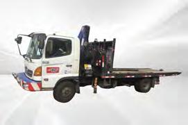 Camión con brazo hidráulico Pm 8 Diseñado para transporte y carga de maquinaria pesada