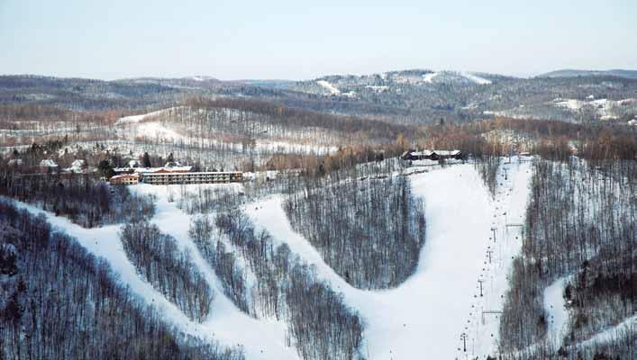 adicional. Opcionales disponibles (no incluidas): Moto de nieve, trineo de perros y pesca en hielo Día 4. Mont Gabriel Mont Gabriel es una estación de esquí perfecta para familias.