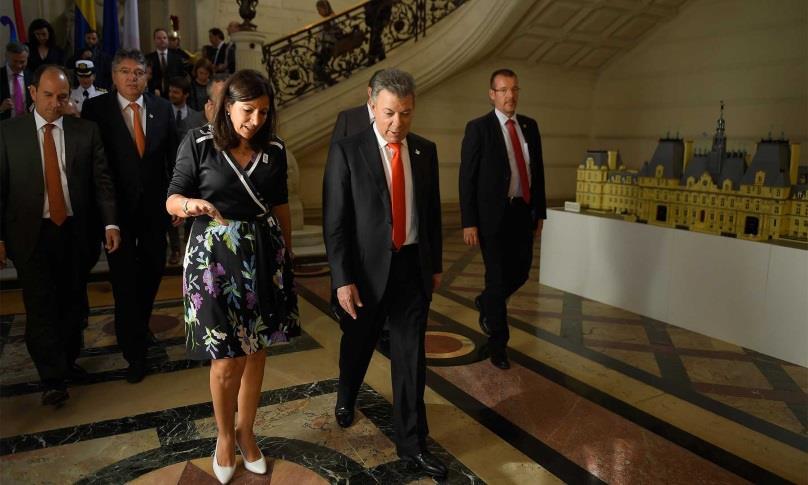 incluido el de seguridad y defensa. El presidente Juan Manuel Santos y la Directora de Unesco, Irina Bokova.