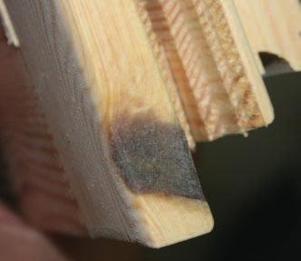 7.1. 0 REPARAC I ÓN-MANTENIMIENTO Knot Filler es una resina poliamídica en stick patentada para la reparación de orifi cios (también pasantes), fi suras, hendiduras y daños, inclusive en ángulos en