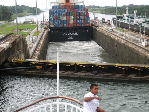 101500 Perfil de la flota mundial. Los armadores de los buques abanderados en Panamá pertenecen a 124 países diferentes, en la tabla adjunta presentamos a los 20 que mayor tonelaje poseen.