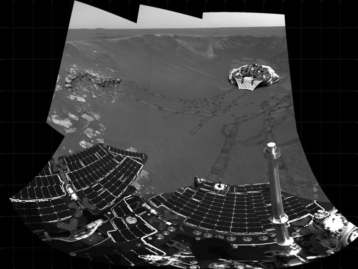 Ejemplo: los paneles solares del rover de la nave Spirit en la superficie