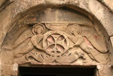 (siglos XI al XVII). Monasterio de Alaverdi.- El Monasterio de Alaverdi, situado en la región de Kajetia, data del siglo VI.