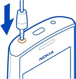 Al conectar un dispositivo externo o un manos libres al conector AV Nokia no aprobados por Nokia para utilizar con este dispositivo, preste especial atención al volumen.