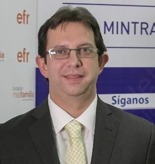 Andrés Eduardo García Amador Personas, Organización y Cultura Abogado de la Universidad de Cartagena con formación en programas de alta dirección como el PID Programa Integral de Dirección del Inalde.