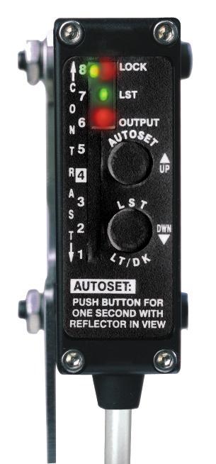 Excelente rango(distancia hacia el reflector) de 6 pulgadas a 8 pies (15,24 cm a 2,4 m). La rotina de ajuste para el AUTOSET requiere un único presionar de un botón con el reflector en vista.