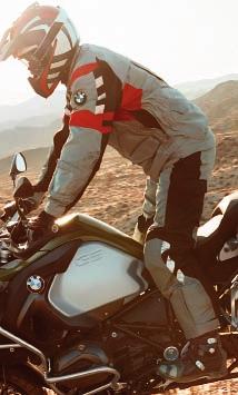 2015. Cubierta de protección de motocicleta (sin ilustración) Referencia del artículo: 71 60 7 689 674* Funda para interior (sin ilustración) Protege la motocicleta del polvo y los arañazos y evita