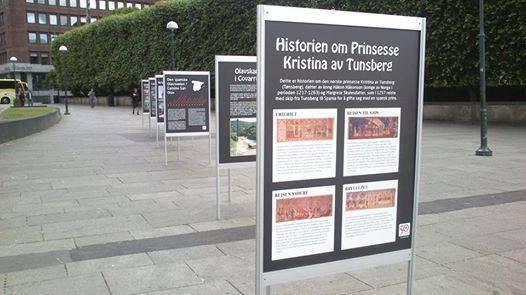 Covarrubias en Oslo La Plaza mayor de la capital noruega acoge una exposición temporal sobre la princesa Kristina de Noruega en la que la villa rachela, la capilla de