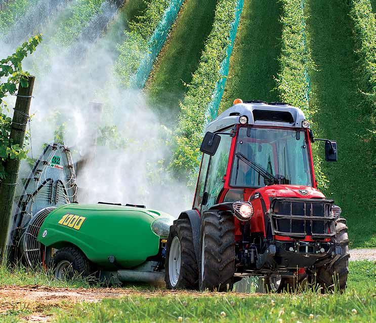 TRX / TRG: a medida y top de gama TRX y TRG son dos tractores especializados polivalentes destinados a trabajar en campo abierto o en cultivos en hileras, en frutales y viñedos;