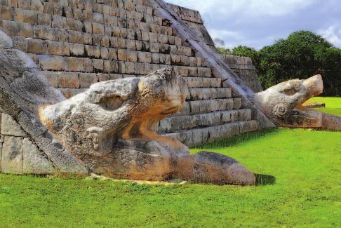 Pirámide de Kukulkan en Chichen Itzá, Yucatán (México) En la famosa península mexicana de Yucatán están los vestigios de la ciudad Chichén Itzá de la civilización maya.