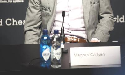 CARLSEN: NO SOY MEJOR EN PARTIDAS LENTAS La habitual sinceridad de Magnus Carlsen salió a relucir una vez más pocos minutos después de ser campeón del mundo por cuarta vez en cinco años: Esta claro