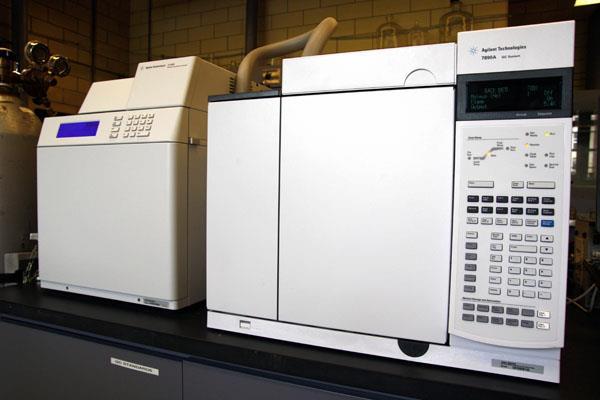 Cromatografía de gases preparativa Sistema de inyección frío CIS 3 Sistema conmutador multi columna II Automuestreador Pre-columna (5 m x 0.