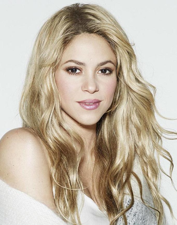 Música Shakira, Alvaro Soler y Enrique Iglesias Shakira Cindy, Aélia et Laesilia Entre las celebridades internacionales de «La música latina» la cantante Shakira, de origen colombiano, es la más