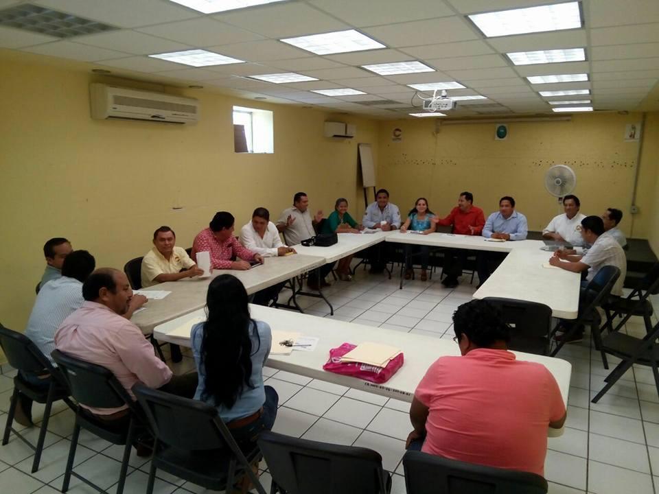 Reunión previa con el personal de Nacional Financiera México (NAFINSA) y el Jefe de Fomento Industrial y Comercial Lic.