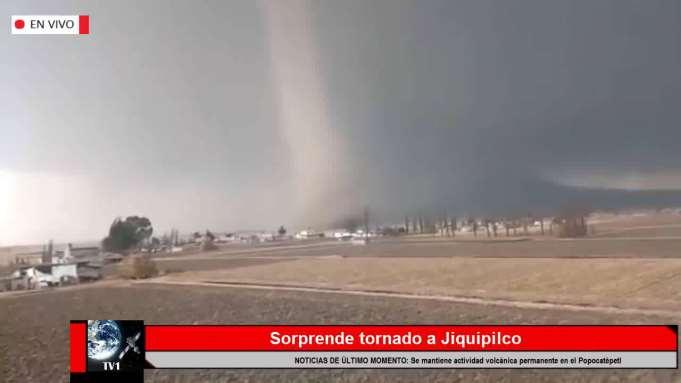 Tornados Un tornado es la perturbación atmosférica más violenta en forma