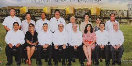 En la Facultad de Medicina de la Universidad Autónoma de Yucatán se lleva a cabo el curso que tiene como objetivo analizar la vinculación de los principios éticos y legales en la regulación de la