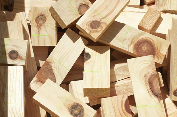 dentadas Factores influyentes Calidad de la madera y contenido de humedad Nudos