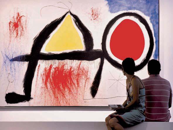 La Fundació Miró és alhora un centre d art contemporani i un extraordinari edifici dissenyat mà a mà per Joan Miró i l arquitecte Josep Lluís Sert.