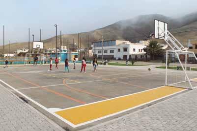 Cabe destacar además que el parque infantil cuenta con áreas verdes, bancas, mini gimnasio y una losa