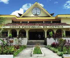 MORONA SANTIAGO Cuarto en Macas, Gualaquiza y Méndez. En noviembre de l994 se crea el primer Tribunal Penal.