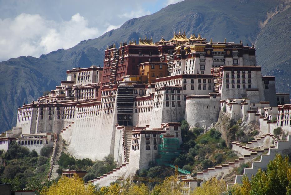 Día 07: Visitando Lhasa Palacio de Potala y Monasterio de Sera: