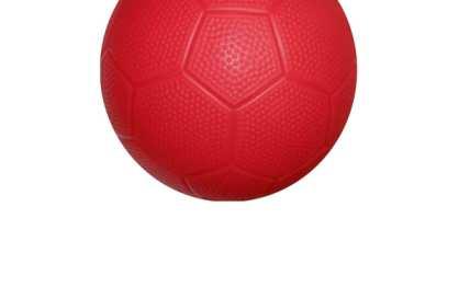 Contiene pelota de handball en colores llamativos, liviana de fácil manejo y desplazamiento. 1.