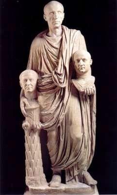 El retrato romano tiene su origen: en el arte etrusco,