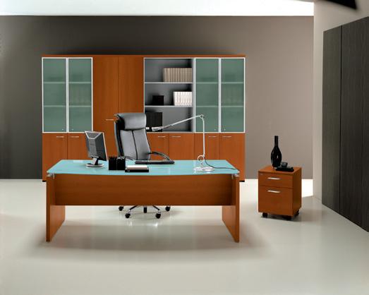 Boston Conjunto de dirección Las mesas de dirección de la gama de mobiliario Boston se adaptan a su despacho.