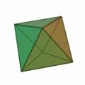 Está formado por 4 caras, 6 aristas y 4 vértices. FUEGO OCTAEDRO REGULAR Formado por ocho triángulos equiláteros.