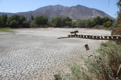 durante el año 2012 para las Provincias de Limarí y Choapa, por otra parte en el año 2013 las precipitaciones se mantuvieron bajas sin superar el promedio anual de 90 mms caídos en