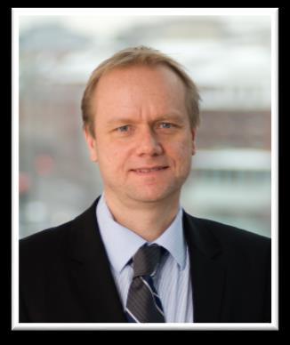 Miembros principales del equipo Asbjørn Trolle Hansen, Responsable del Equipo Multi Asset Asbjørn Trolle Hansen posee un Master en Matemáticas y Economía y un doctorado en Matemáticas Financieras.