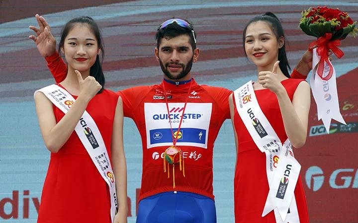 El estelar Fernando Gaviria (Quick-Step) sumó su tercera victoria en línea este sábado al imponerse al sprint en el Tour de Guangxi de la China y se mantuvo en el liderato.