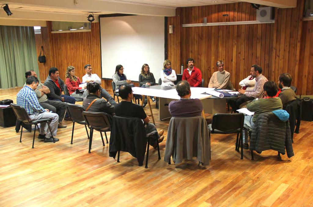 Imagen 5. Mesa de reunión. Comarca Andina Central Fuente: Registro propio.