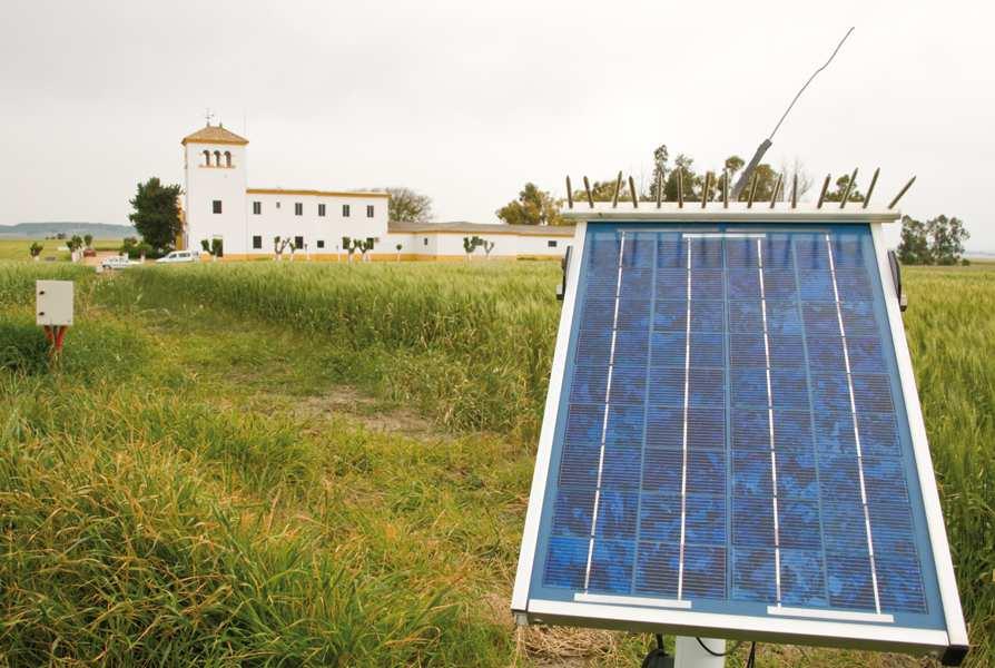 Instalar sistemas de energía solar fotovoltaica para sistemas aislados de bombeo de Comunidades de Regantes o