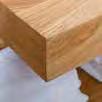 Mantenimiento La madera viene tratado con un aceite protoctor incoloro, que no afecta al tono del roble.