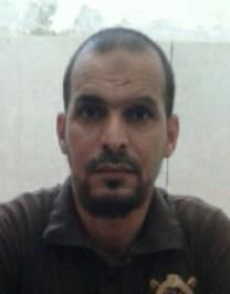 les prohíbe el contacto con sus familiares 9- Los presos políticos saharauis del grupo de Gdeim Izik Abdalahi Toubali, Mohamed Tahlil y Chiekh Benga se encuentran en huelga de hambre Denuncian las