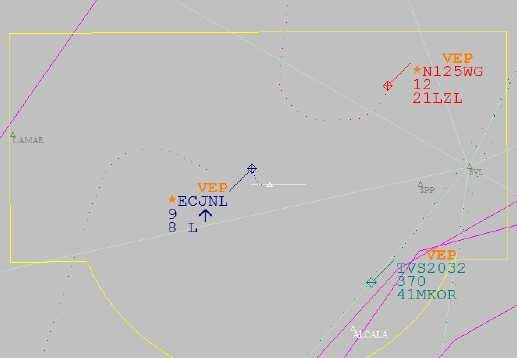 - TWR LEZL instruye a la aeronave 1 a orbitar en el primer tercio de viento en cola derecha RWY 27 de LEZL con virajes a la izquierda.