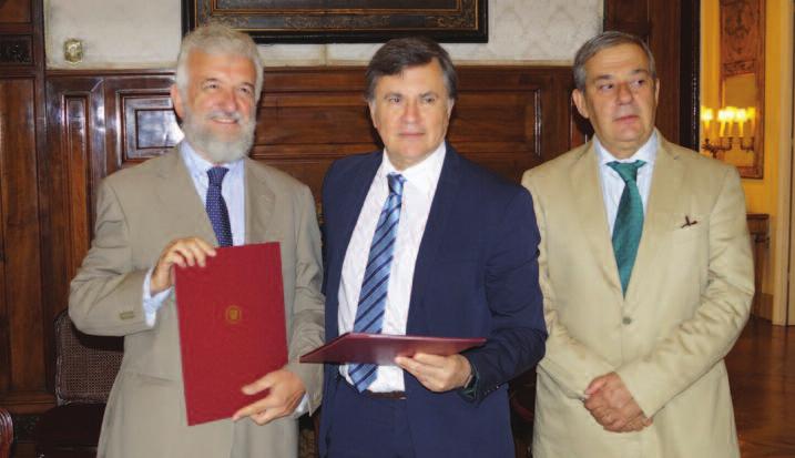 Rhi- Sausi, riceve un premio dal Sindaco di Faenza, Giovanni Malpezzi, per la proficua collaborazione con l IILA nella promozione e valorizzazione degli artigiani e artisti latinoamericani della