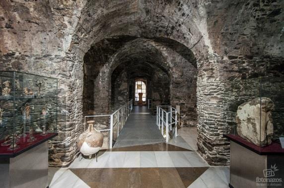 La Cueva de Siete Palacios Otro monumento romano declarado Bien de Interés Cultural es la Cueva de