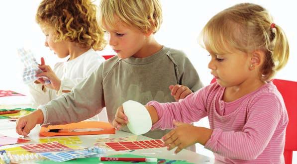 Juegos de gomets en bolsa Uno de los juegos básicos para niños es reconocer formas y colores.