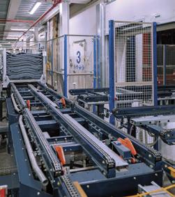 En tan solo ocho meses, Mecalux ha construido un almacén automático autoportante llave en mano adaptado a las dimensiones de los contenedores metálicos de Michelin.