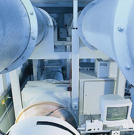 La calibración se realiza en un túnel de viento especialmente diseñado para este propósito, con un centro de flujo en un anemómetro Laser Doppler (LDA).