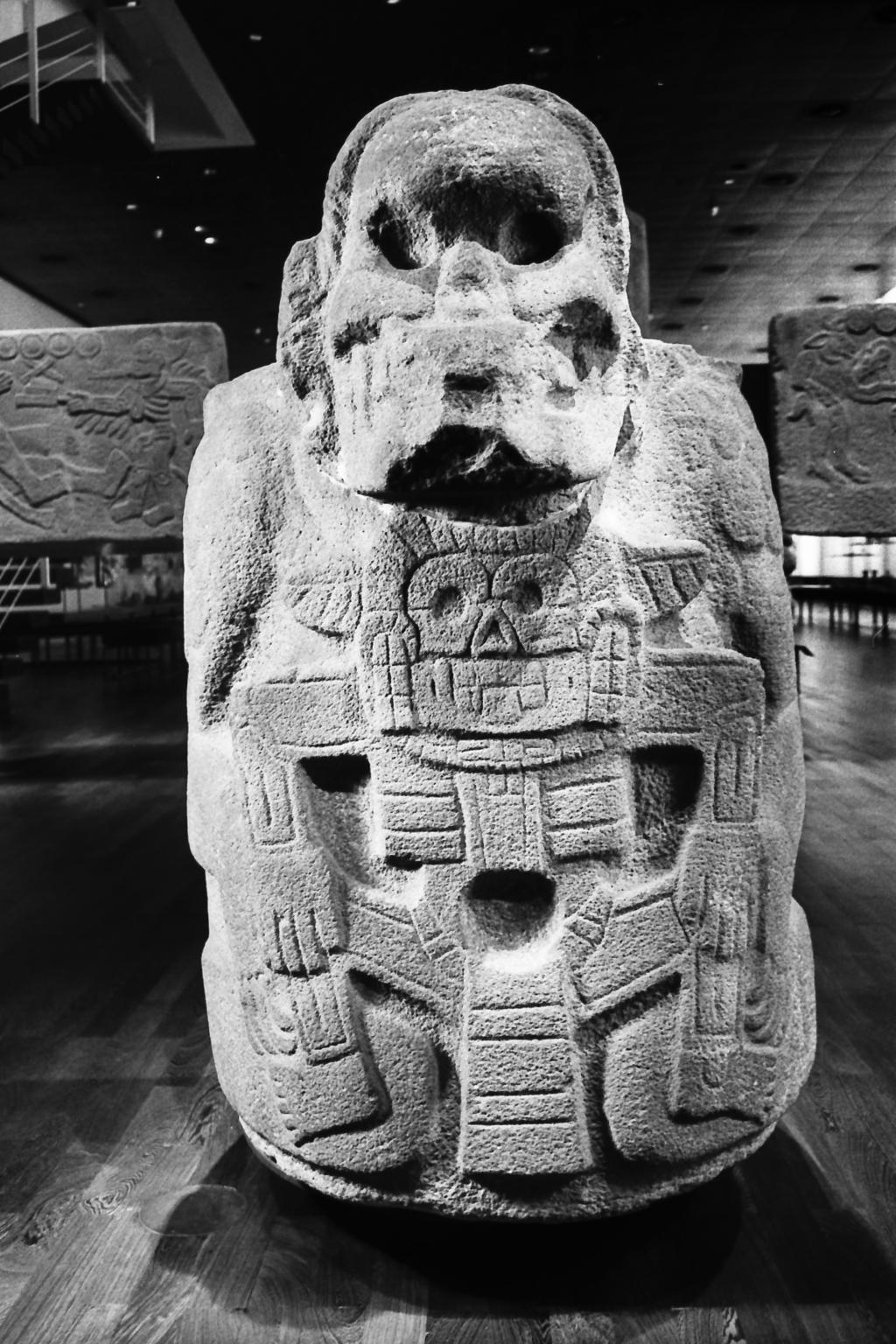 Los Dioses de la Muerte en Cotzumalguapa Fig.