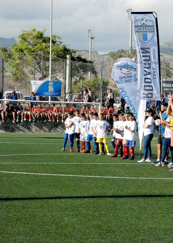 Antes de la ceremonia de sorte de grupos se celebró el partido inaugural de la Copa Rodagón 2018.