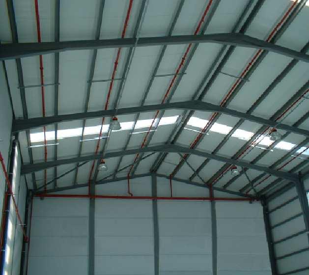 Colector Ramal Correa Instalación de ramales paralelos a las correas Ramales paralelos o perpendiculares a las correas del techo.