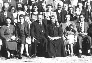 EL PADRE RAED: CURA DE LOS CHACAREROS (Referencia: 27) José Raed, nació en Buenos Aires el 14 de diciembre de 1894. Era hijo de Josefa y Félix Raed, un matrimonio de origen sirio libanés.