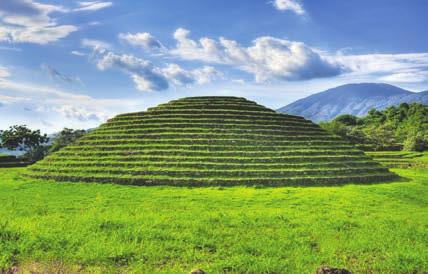 Las culturas de Occidente Contemporáneas de Teotihuacan y Monte Albán, en el Occidente de Mesoamérica actuales estados de Michoacán, Guanajuato, Jalisco, Colima y Nayarit, se desarrollaron culturas