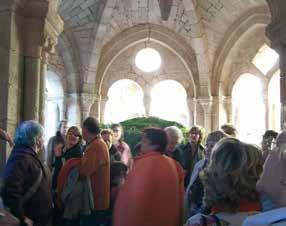 gastronòmica; allí a les 10:00, al punt d arribada ja ens esperaven els guies del Pla, on visitarem l església romànica de Sant Ramon, bastida el segle XIII, amb una sòbria portalada i un magnífic